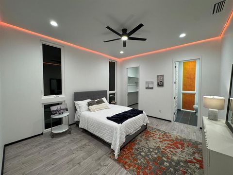 Tiny photo for 3415 Chihuahua Avenue, Dallas, TX 75212 (MLS # 21043464)