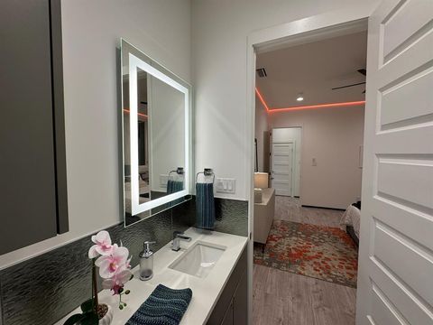 Tiny photo for 3415 Chihuahua Avenue, Dallas, TX 75212 (MLS # 21043464)