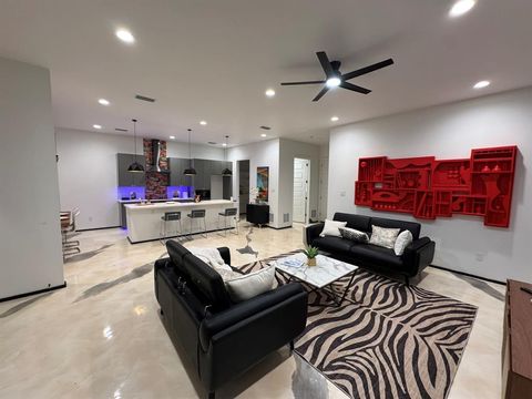 Tiny photo for 3415 Chihuahua Avenue, Dallas, TX 75212 (MLS # 21043464)