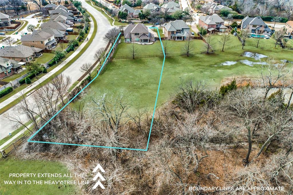 1105 Mallard Lakes Drive