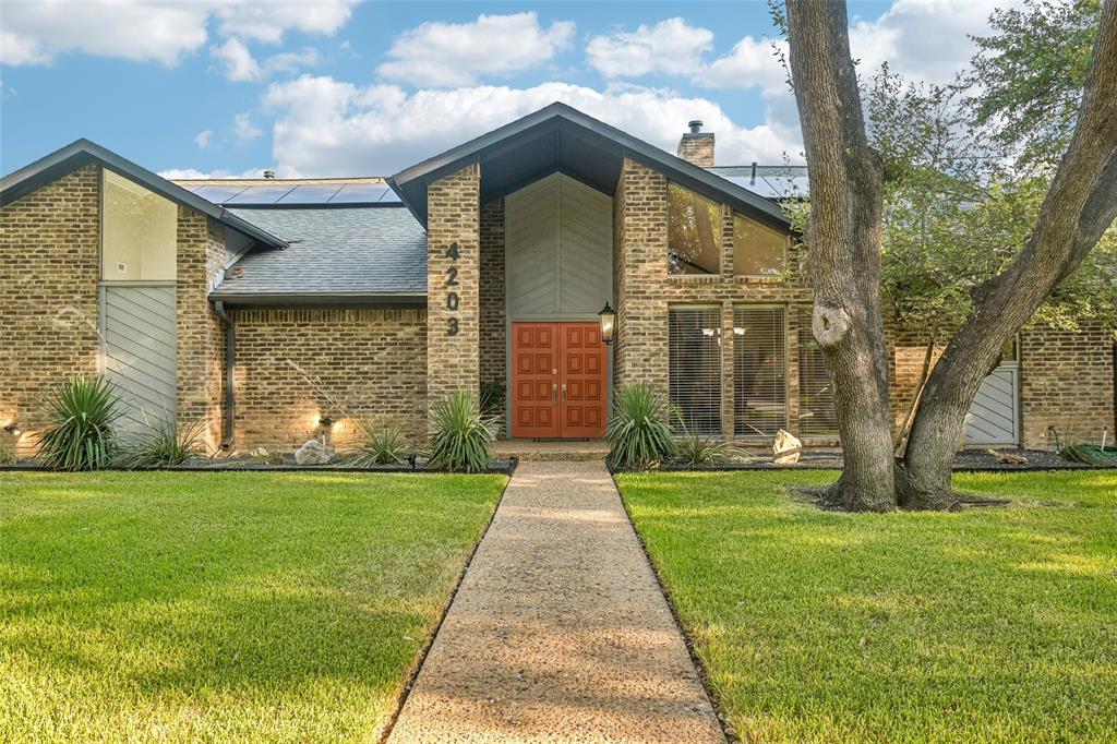 4203 Cobblers Lane