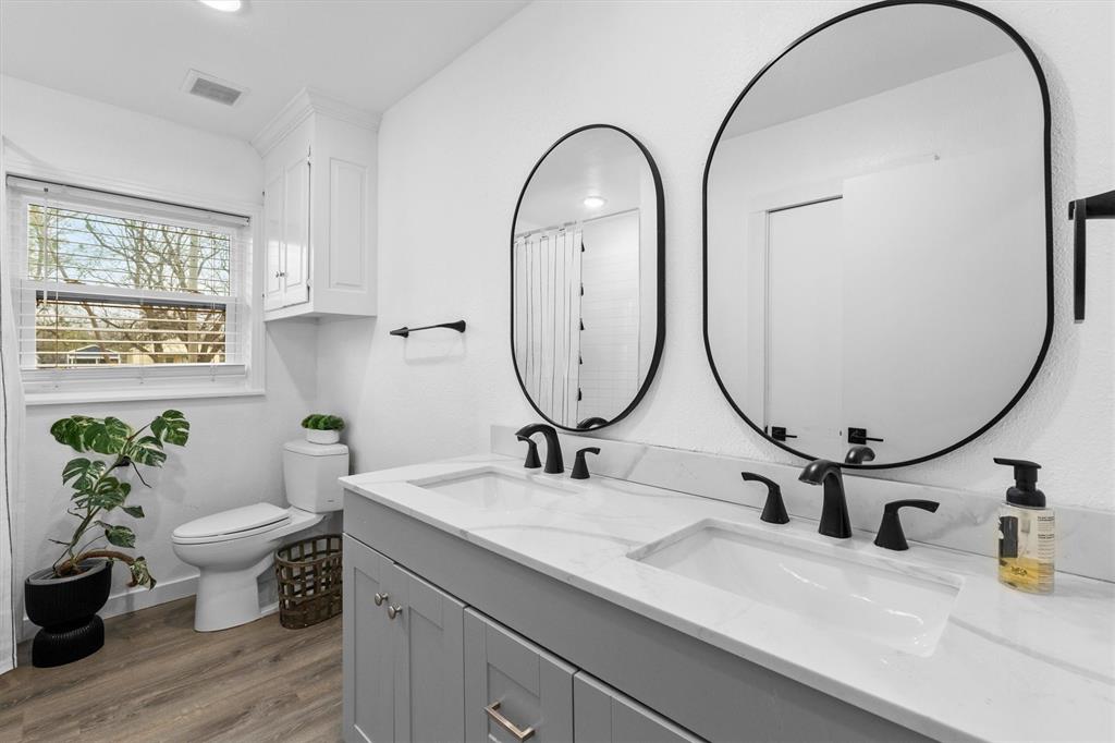 Orig Town Of Lone Oak - Residential