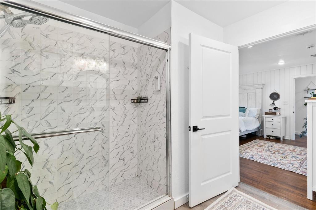 Orig Town Of Lone Oak - Residential