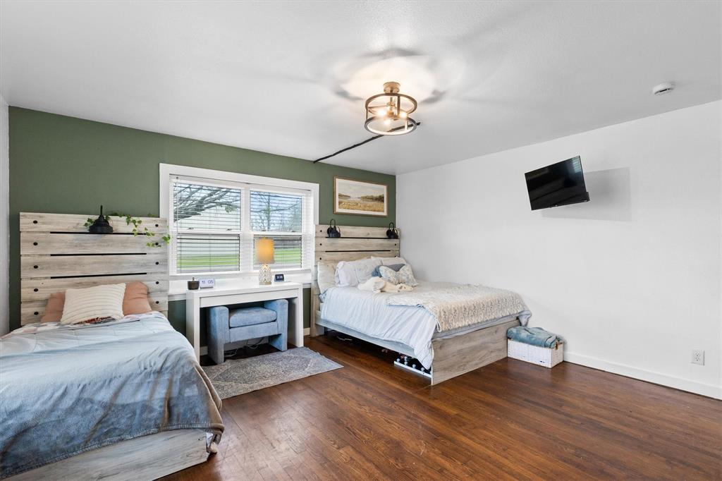 Orig Town Of Lone Oak - Residential