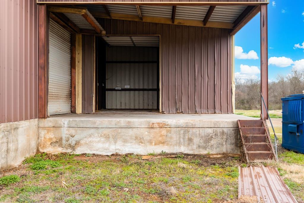 1211 E Coke RD Road
