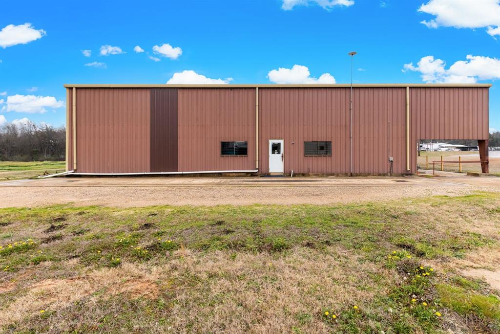 1211 E Coke RD Road