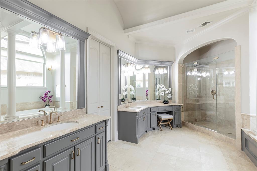 Kings Lake - Residential