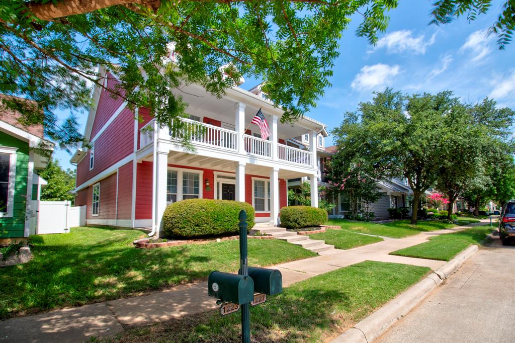1227 Devonshire Drive