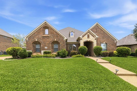 Photo of 4608 Saint Clair Court, Flower Mound, TX 75022 (MLS # 21301642)