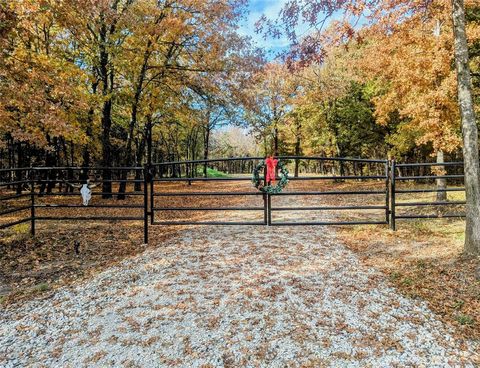 907 Welch School Road Collinsville TX 76233