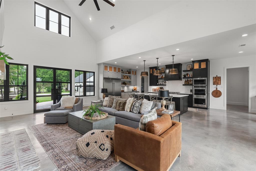 Drury Anglin Surv Abs #2 - Residential