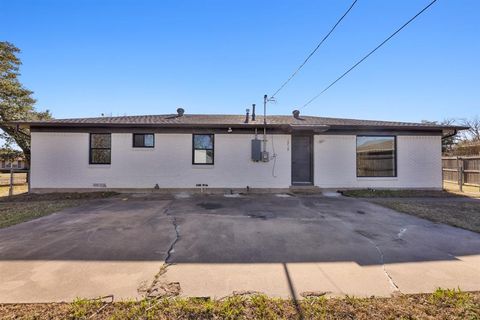 Tiny photo for 1215 Tosch Lane, Mesquite, TX 75149 (MLS # 21145581)