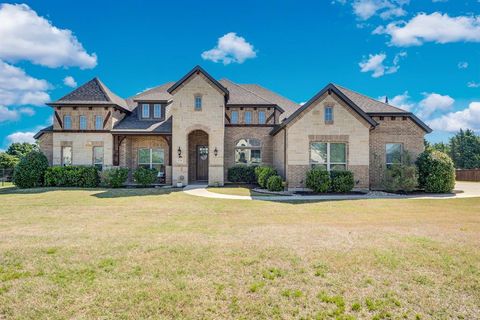 Photo of 2730 Clear Lake Drive, Midlothian, TX 76065 (MLS # 21231217)
