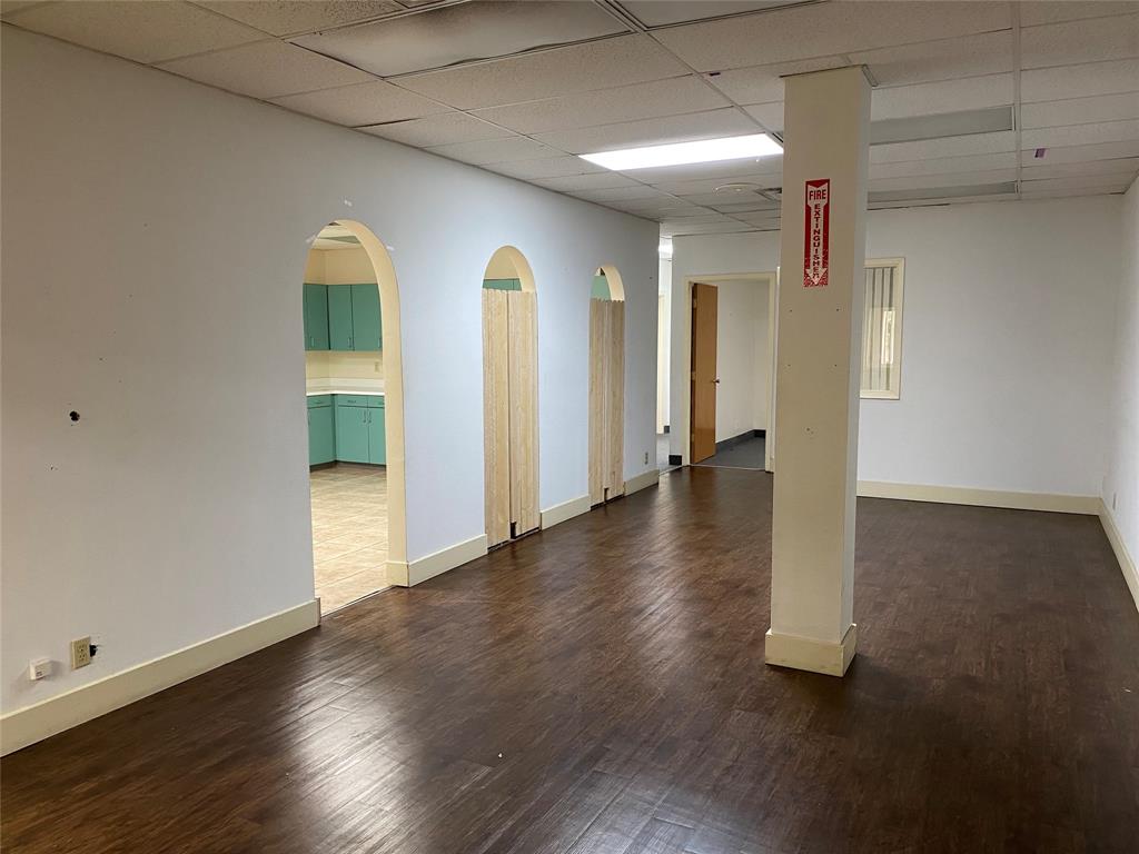 River East - Commercial Lease