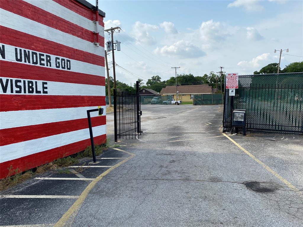 River East - Commercial Lease