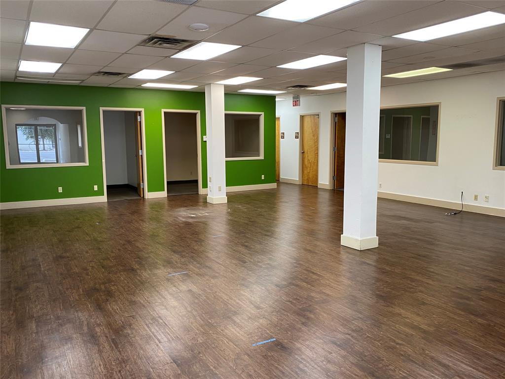 River East - Commercial Lease