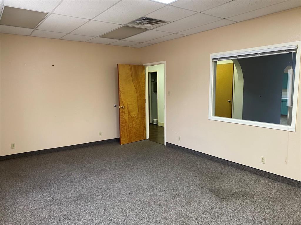 River East - Commercial Lease