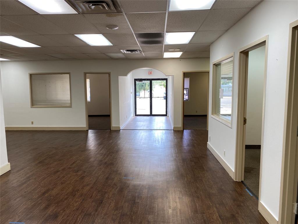 River East - Commercial Lease