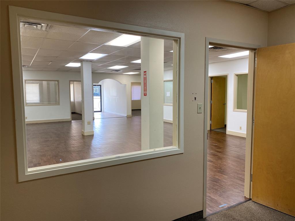 River East - Commercial Lease