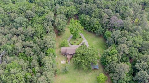 A home in Benton