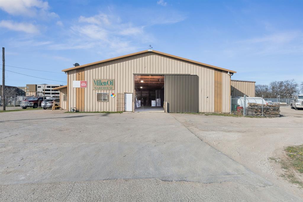 H & T C Railroad Add - Commercial Sale