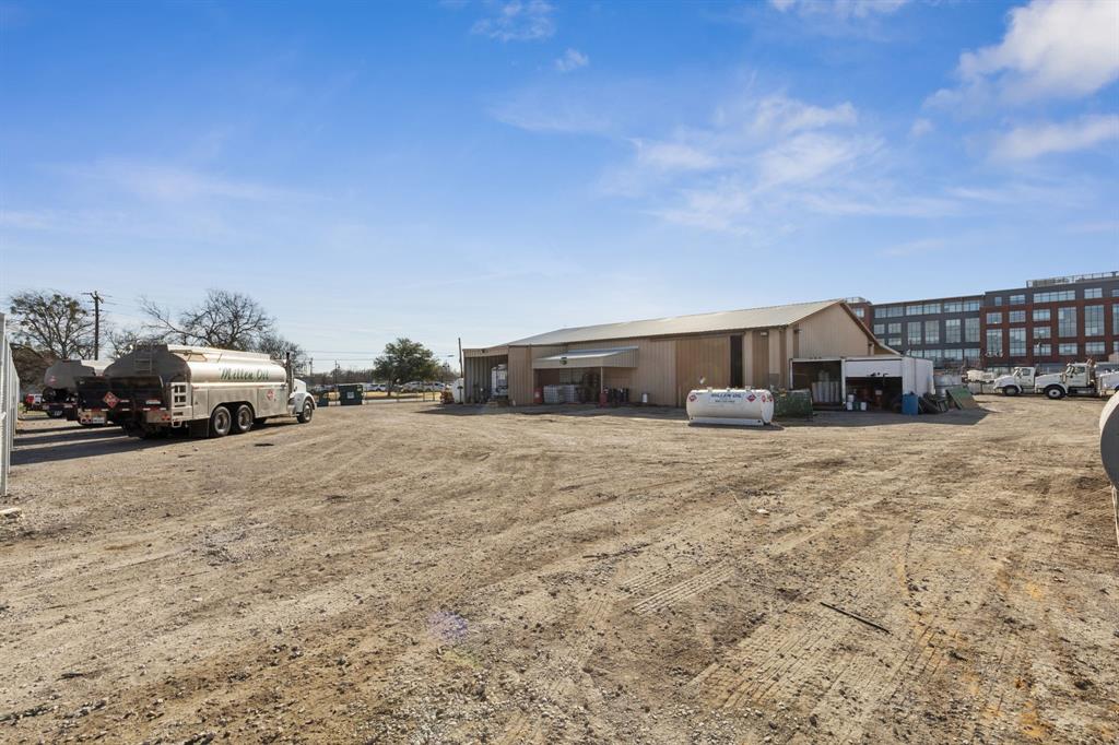 H & T C Railroad Add - Commercial Sale