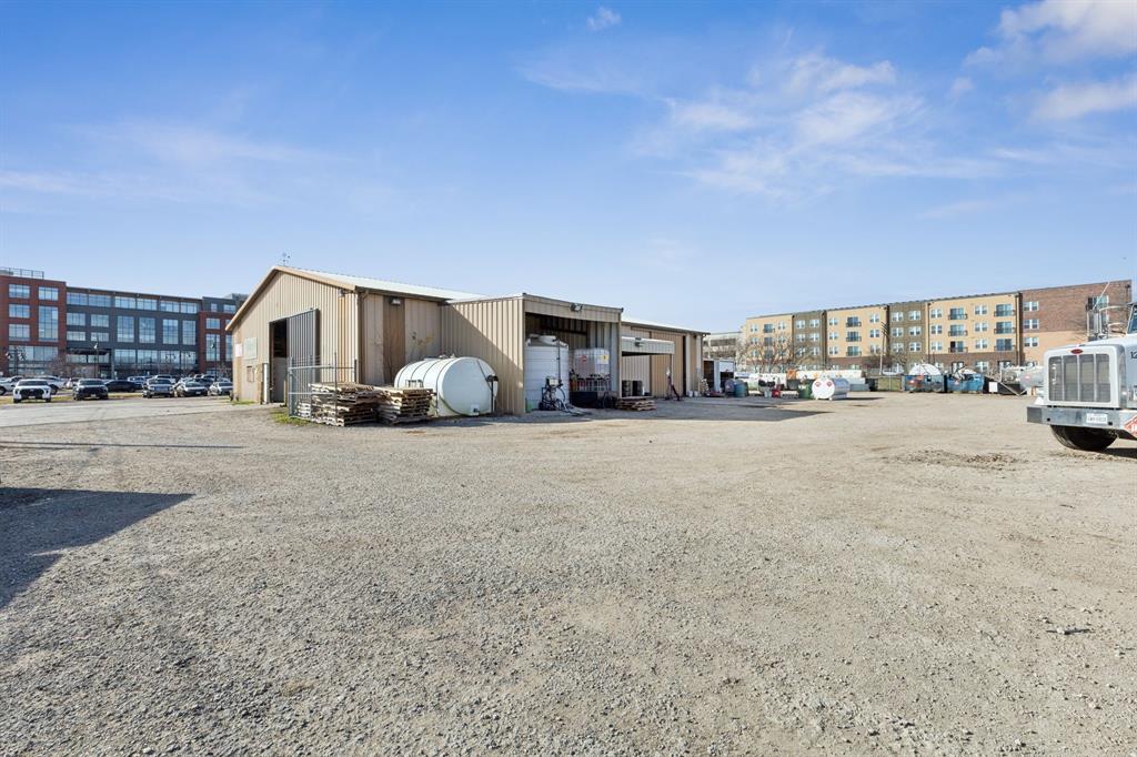 H & T C Railroad Add - Commercial Sale