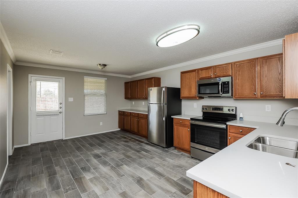 Burleson Meadows - Residential Lease