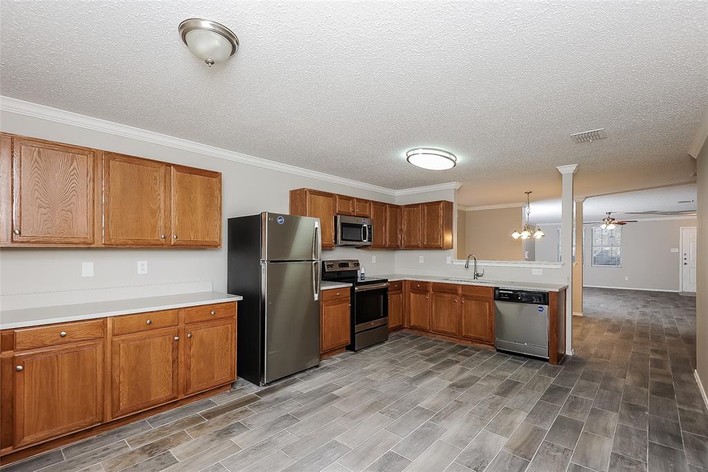 Burleson Meadows - Residential Lease