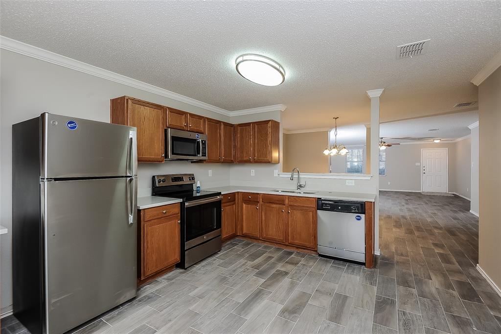 Burleson Meadows - Residential Lease