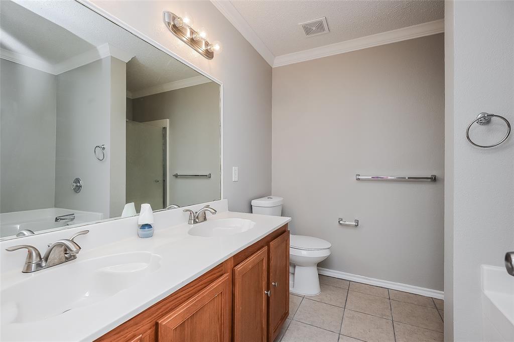 Burleson Meadows - Residential Lease