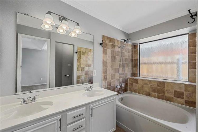 Huntington Village Ph III Add - Residential Lease