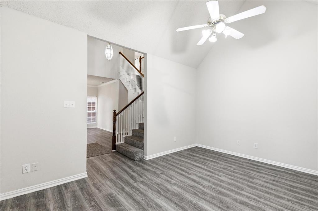 306 Santa Fe Trail