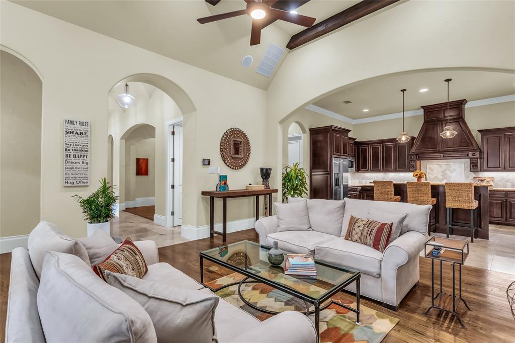 4125 Walnut Glen Place