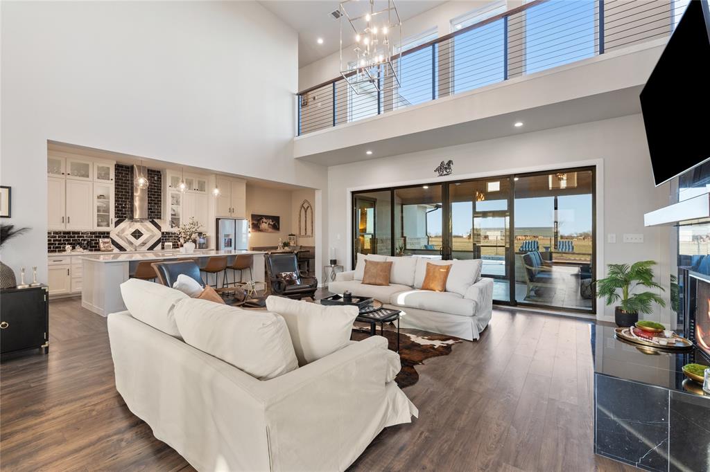 Krum, Texas 76249, United States, 5 Bedrooms Bedrooms, ,4 BathroomsBathrooms,Residential,Active,133027