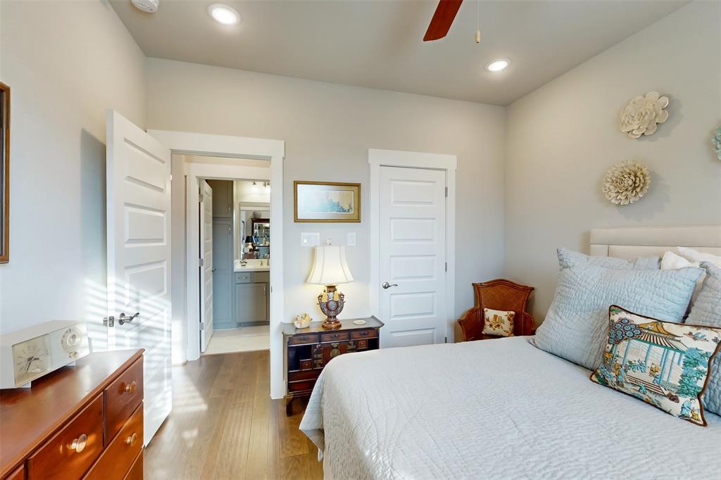 Tavolo Park Un 121 - Residential