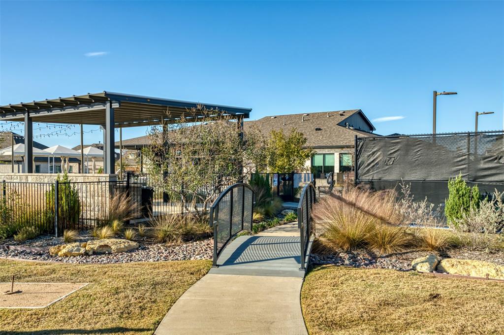 Tavolo Park Un 121 - Residential