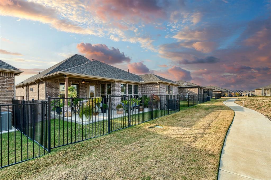 Tavolo Park Un 121 - Residential