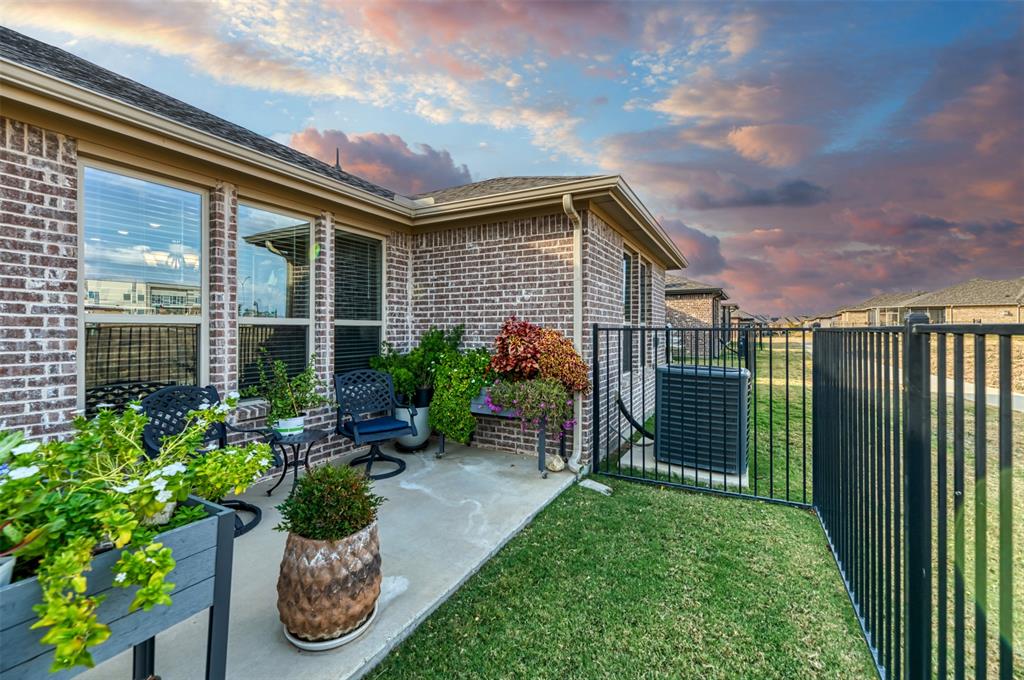 Tavolo Park Un 121 - Residential