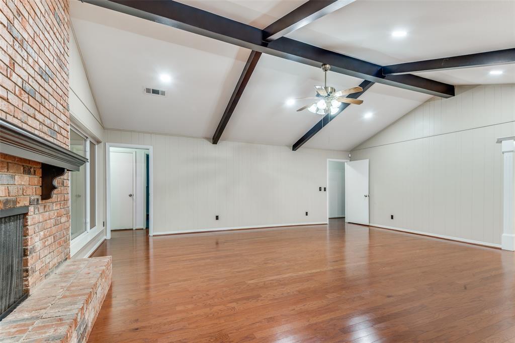 1317 Broadmoor Lane