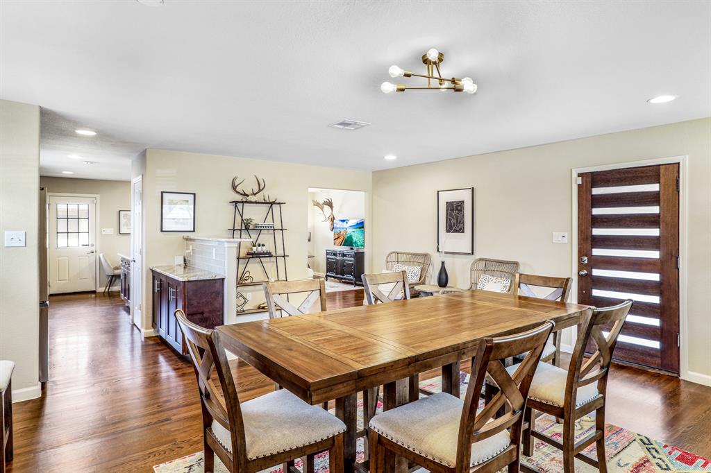 3411 Timberview Road