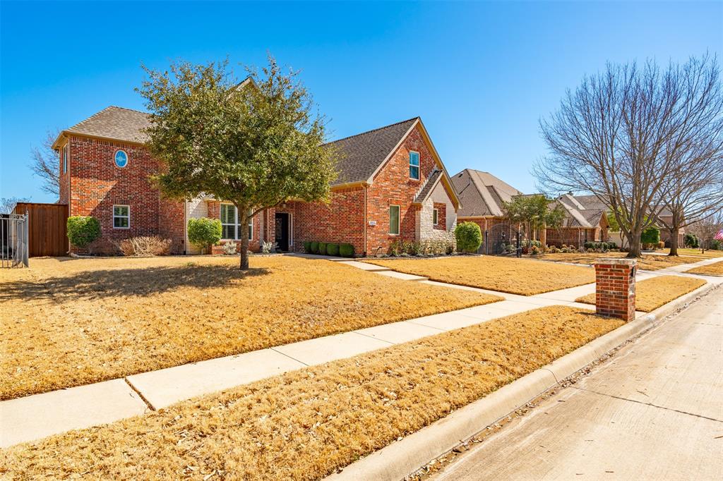 8112 Kentwood Drive
