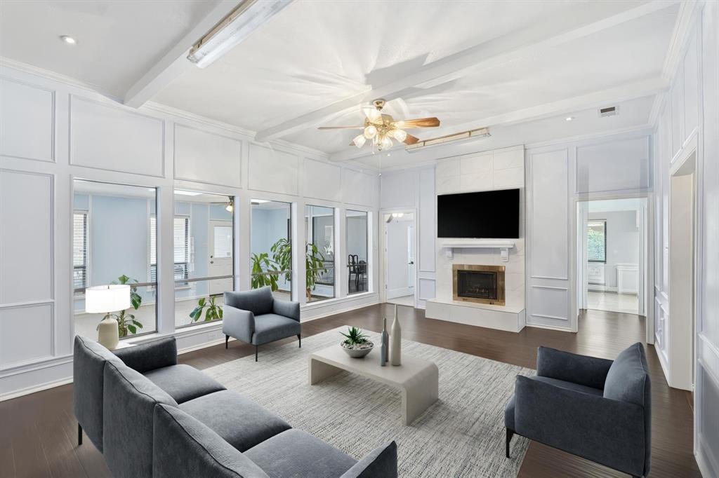 1117 E Spring Valley Road