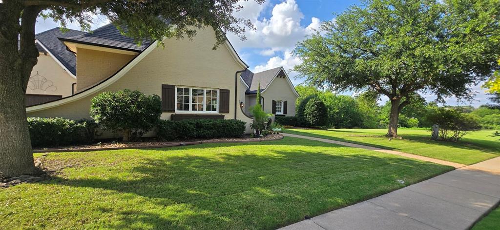 2305 Castle Creek Drive