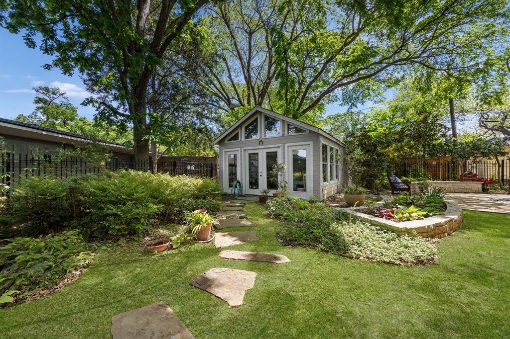 Forest Hills - Residential