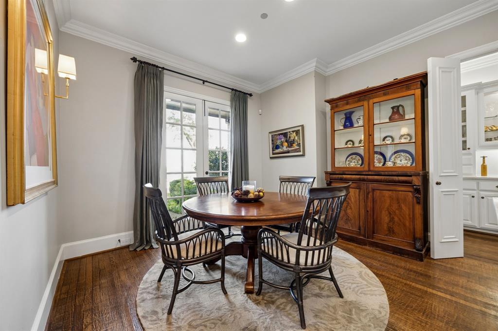 Forest Hills - Residential