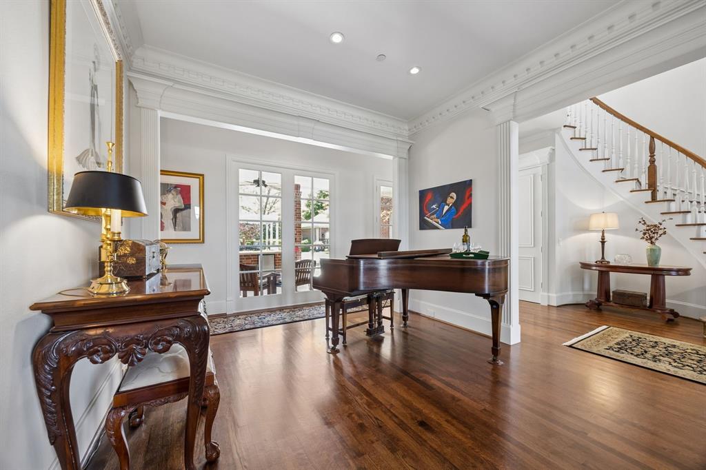 Forest Hills - Residential