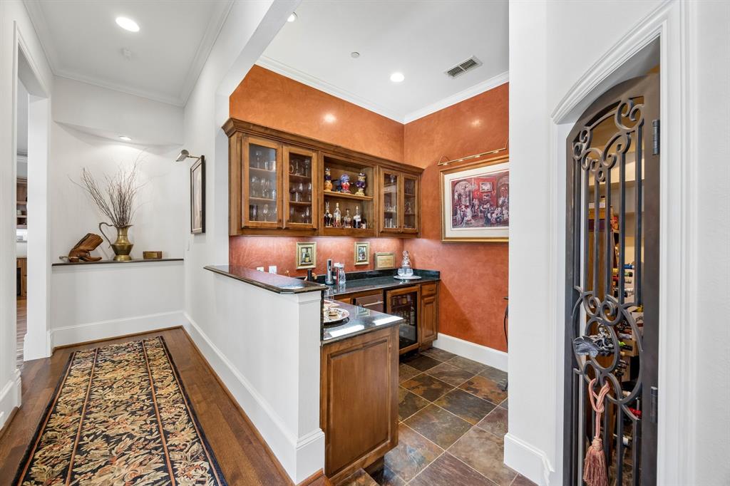 Forest Hills - Residential