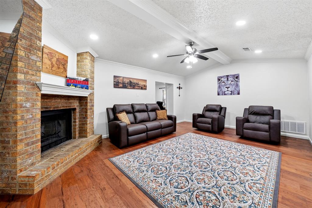 8248 Whitewing Drive