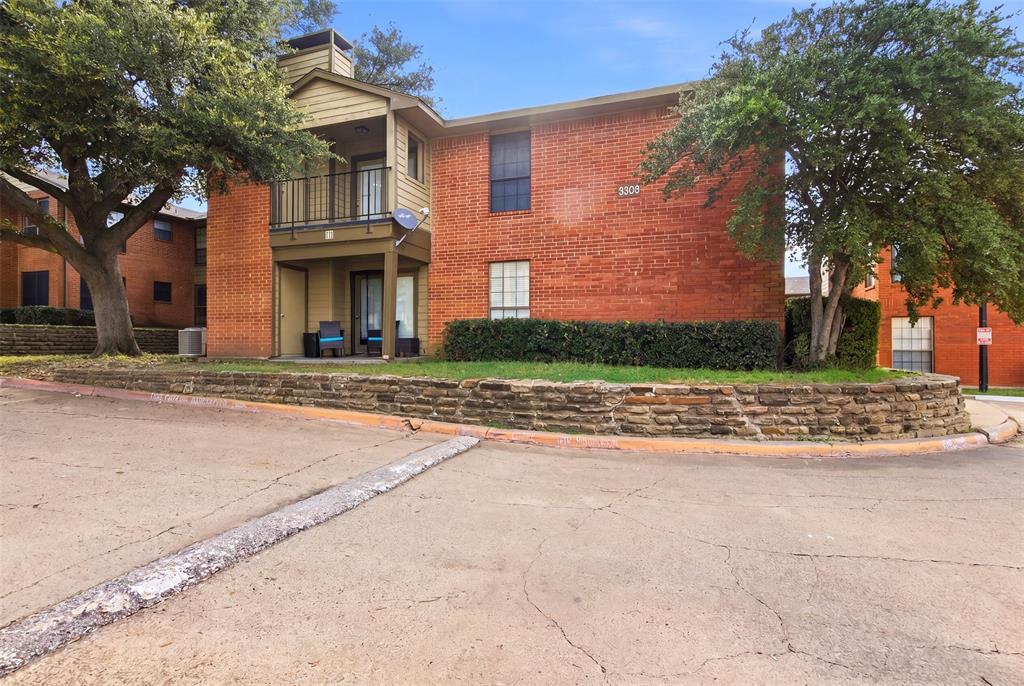 5909 Lake Hubbard Parkway 211